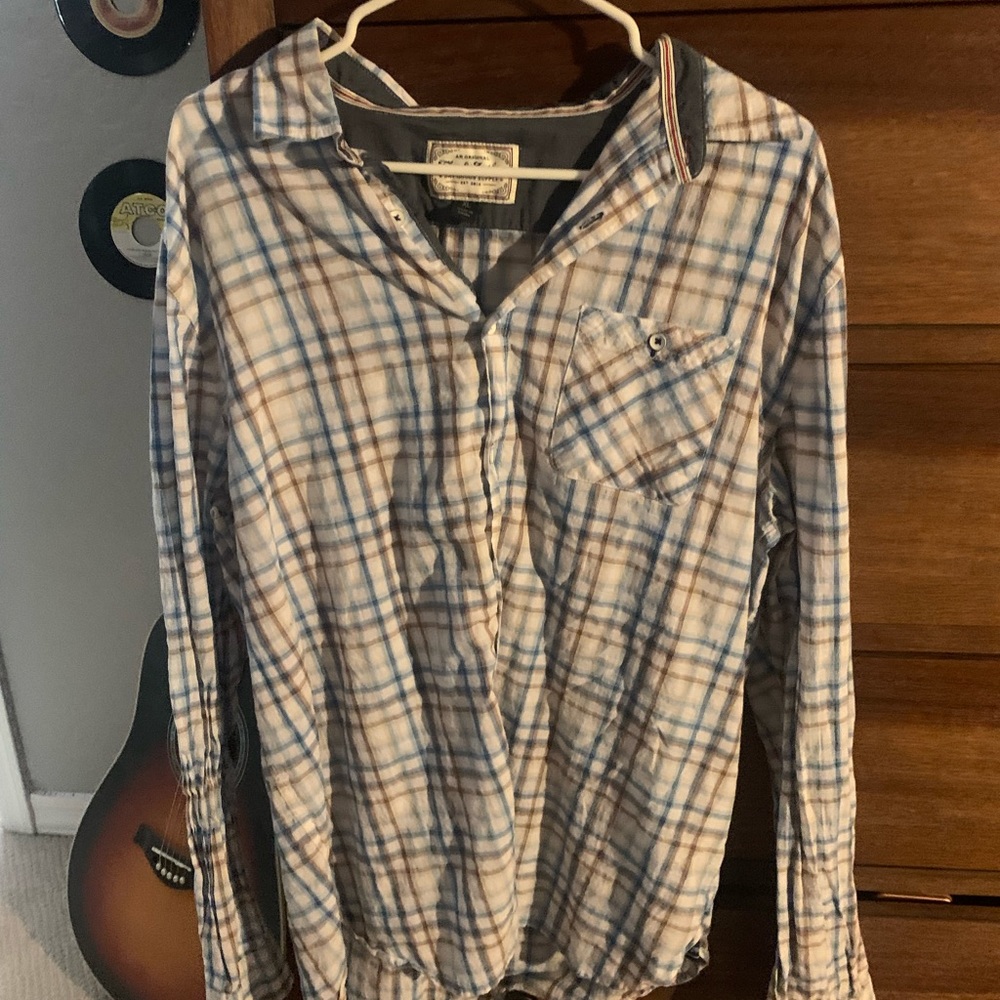 Men’s Button Up flannel!!